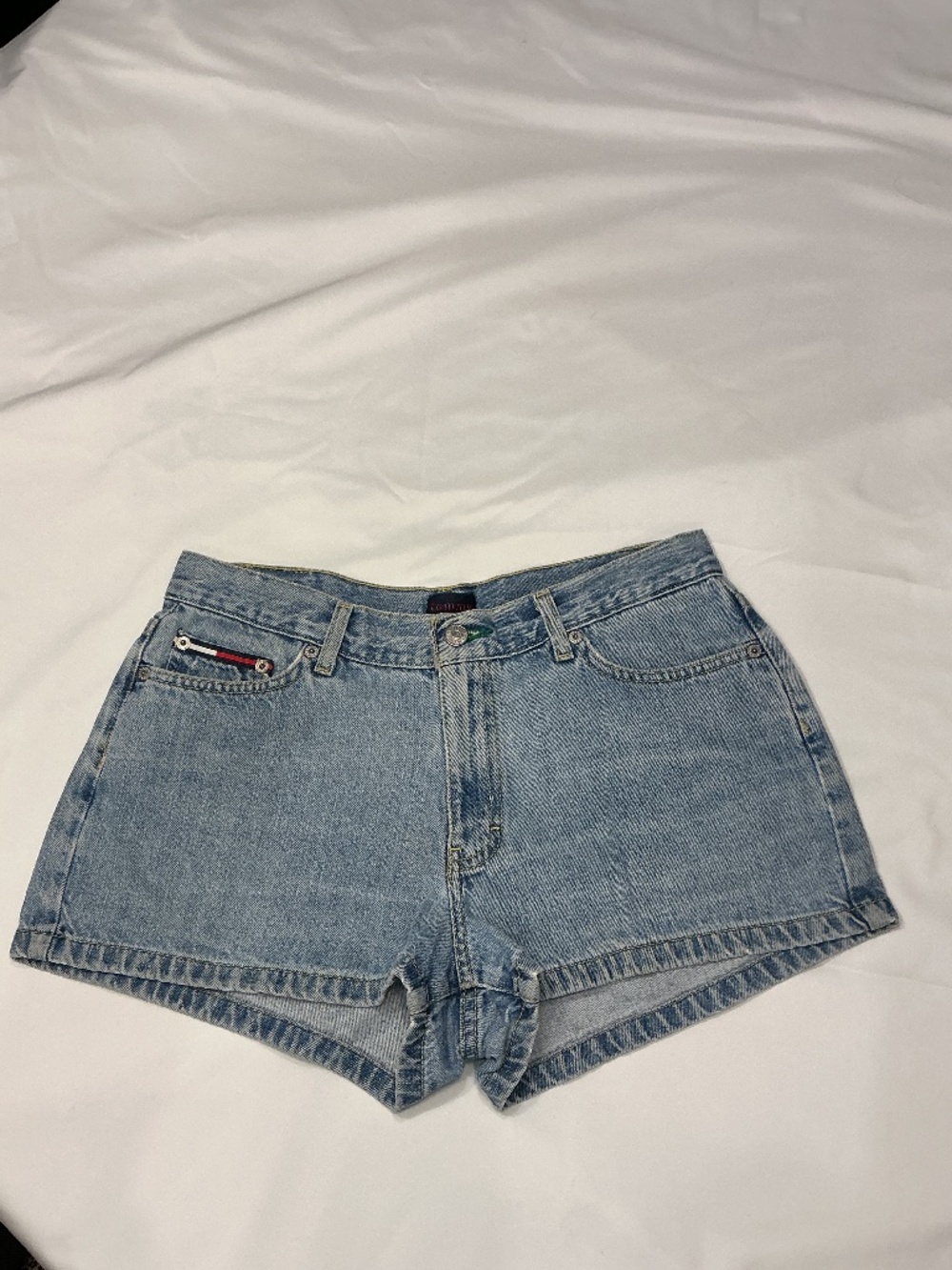 VINTAGE TOMMY JEANS DENIM SHORTS (size: 11)
